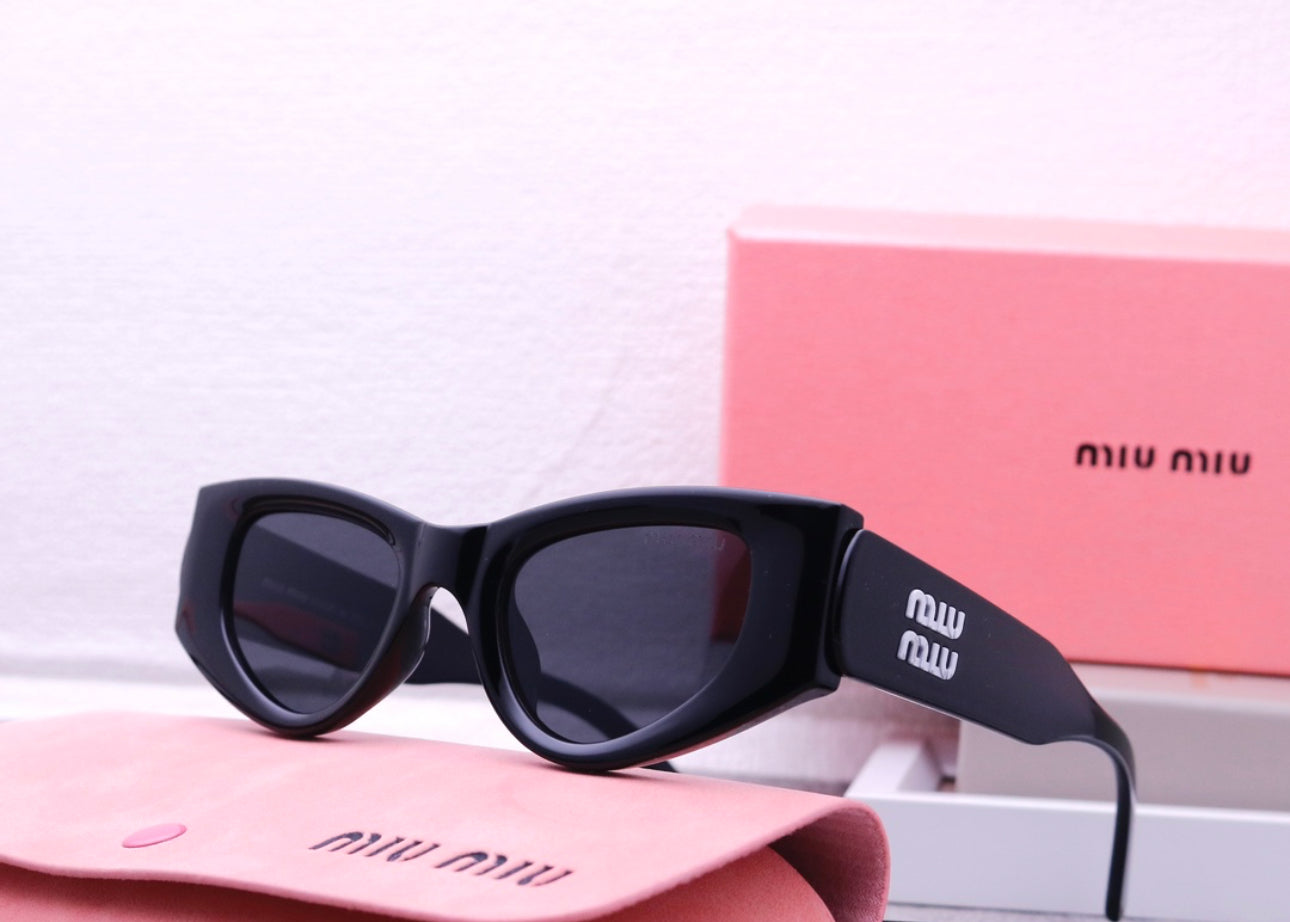 Tiffany Black/White Glasses